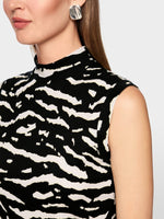 Load image into Gallery viewer, Marc cain sleeve-less top animal print