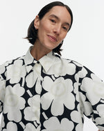 Load image into Gallery viewer, Marimekko Standardi Unikko Blouse