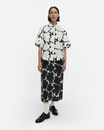 Load image into Gallery viewer, Marimekko Standardi Unikko Blouse