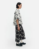 Load image into Gallery viewer, Marimekko Standardi Unikko Blouse