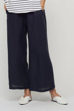 Load image into Gallery viewer, Pistache Cropped Linen Pant Navy
