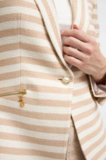 Load image into Gallery viewer, Bariloche Blazer American Sunflower Camel
