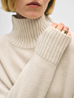 Load image into Gallery viewer, White &amp; Warren Merino Cashmere Standneck
