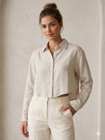 Load image into Gallery viewer, Pistach Cropped Linen Blouse
