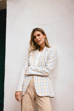 Load image into Gallery viewer, Bariloche Blazer Americana Madrigal Beige
