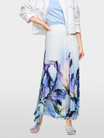 Load image into Gallery viewer, Marc Cain Pleated midi skirt with lily print
