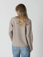 Load image into Gallery viewer, Lyle &amp; Luxe Oat/Flower sweater Aidendaisy
