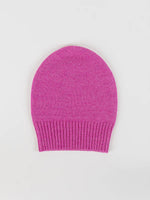 Load image into Gallery viewer, Lyle &amp; Luxe Beanie comes in 3 colours
