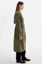 Load image into Gallery viewer, LaMarque Oversize Trench in Khaki Colette
