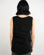 Load image into Gallery viewer, Pistache Sleeveless Crew Neck
