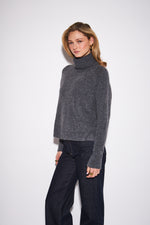 Load image into Gallery viewer, JOHN &amp; JENN - EMMETT TURTLENECK SWEATER
