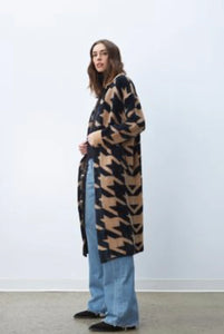 Line Long knitted Coat Rory
