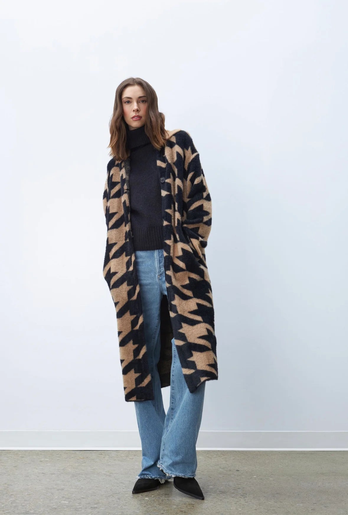 Line Long knitted Coat Rory