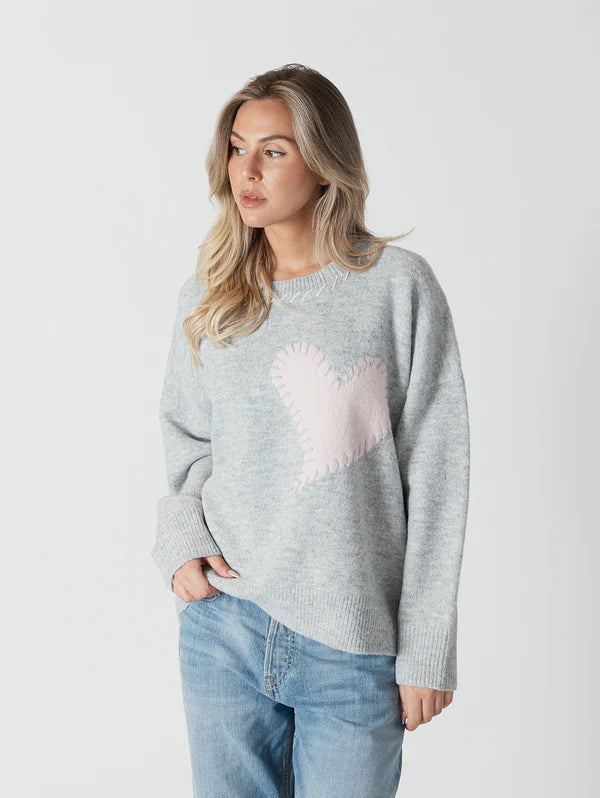 LYLA+LUXE HEART PATCH SWEATER - LIGHT GREY/PINK