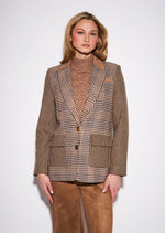 Load image into Gallery viewer, John &amp; Jenn Countryside Twist Blazer Stella
