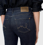 Load image into Gallery viewer, Mac Jeans Laura Comfortable flared
