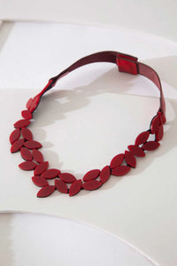 Iskin Kate Leaves Necklace Red