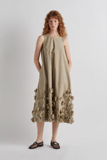 Load image into Gallery viewer, Meimeij Sleeveless dress with Appliqué
