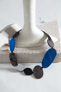 Iskin Sisters ORGANIC REFLECTIONS ROUND NECKLACE - SILVER+BLACK+PEWTER+BLUE