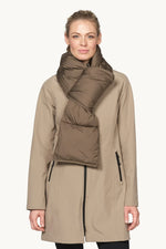 Load image into Gallery viewer, Isle Jacobsen Padded Scarf
