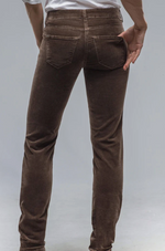 Load image into Gallery viewer, Mac Slim Velvet Pant in Fawn Brown
