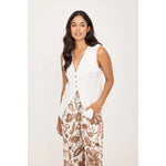 Load image into Gallery viewer, Pistache Linen Vest

