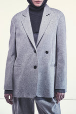 Load image into Gallery viewer, Liviana Conti Oversize Blazer in Grey
