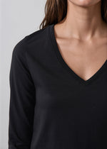 Load image into Gallery viewer, Patrick Assaraf V-Neck Long Sleeve T-Shirt
