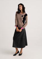 Load image into Gallery viewer, Zaket &amp; Plover Threaded with Love V-Neck
