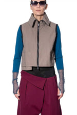 Load image into Gallery viewer, Art Point Cropped Vest with Turtleneck and Smartphone Pocket
