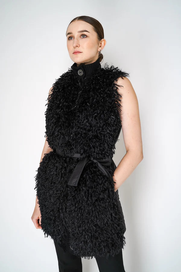 TONET LONG SHEARLING VEST WITH PADDED BACK IN BLACK