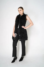 Load image into Gallery viewer, TONET LONG SHEARLING VEST WITH PADDED BACK IN BLACK
