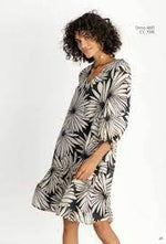 Load image into Gallery viewer, Maria Bellentani Black and white printed dress

