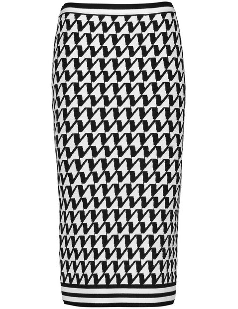 Gerry Weber Knitted pencil skirt with a houndstooth pattern
