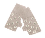 Load image into Gallery viewer, Mitchie&#39;s Fingerless Gloves Flower Bead Pattern
